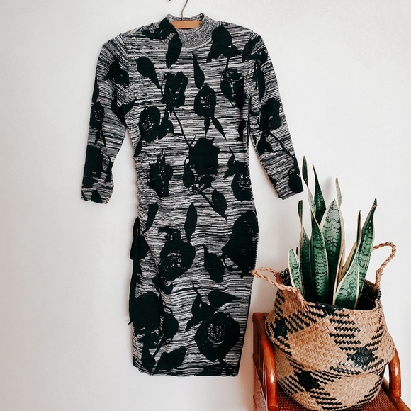 Le Château bodycon floral print dress - Picture 1 of 5